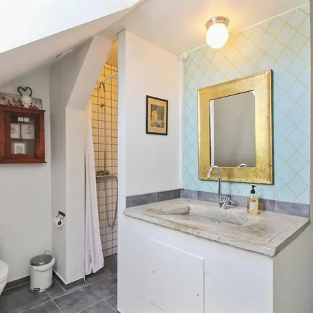 Appartamento Fenia - 9-8km From The Sea By Interhome *